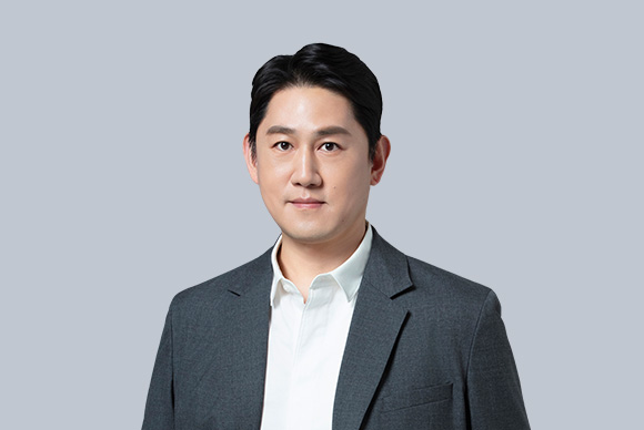 Cheolwoong Lee