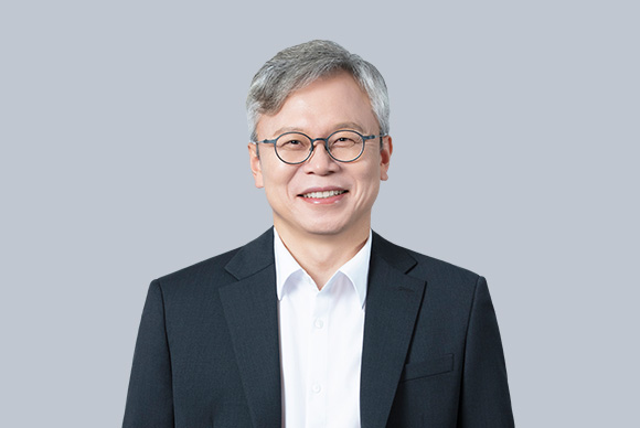 Junyoung Lee